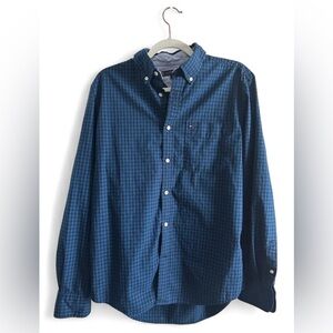 Tommy Hilfiger men’s button down shirt